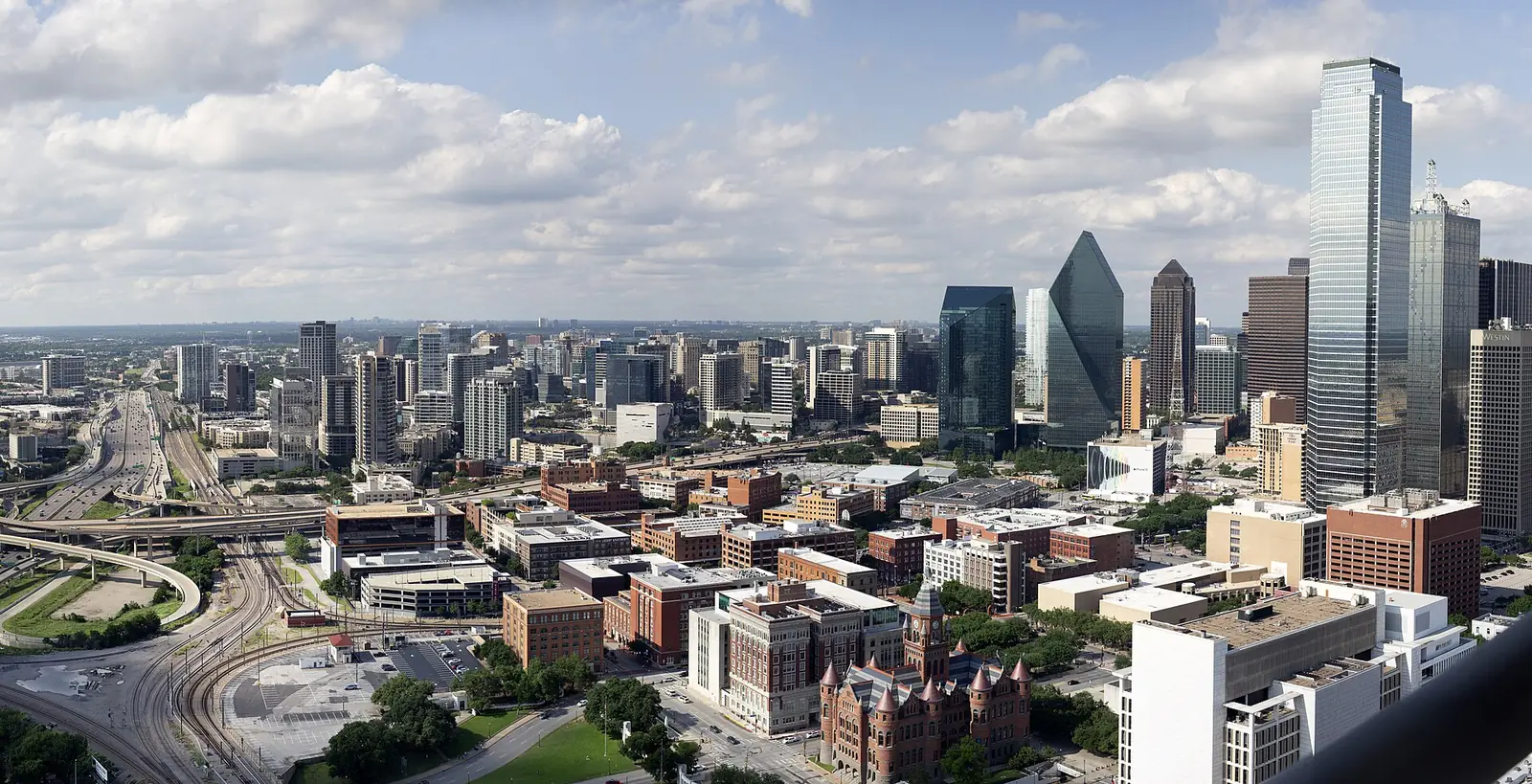 Dallas West End and Uptown neighborhoods